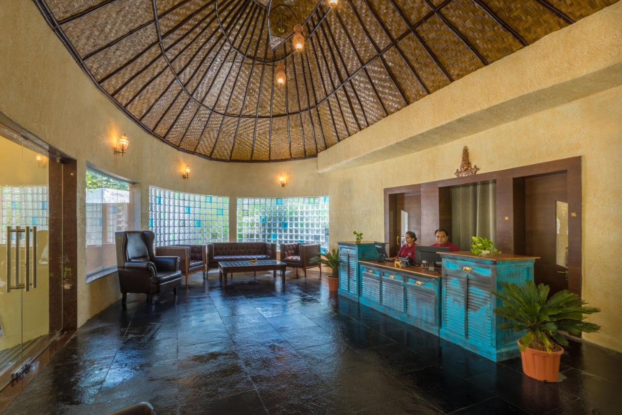 Sterling Padam Pench Hotel Khawāsa Exterior foto