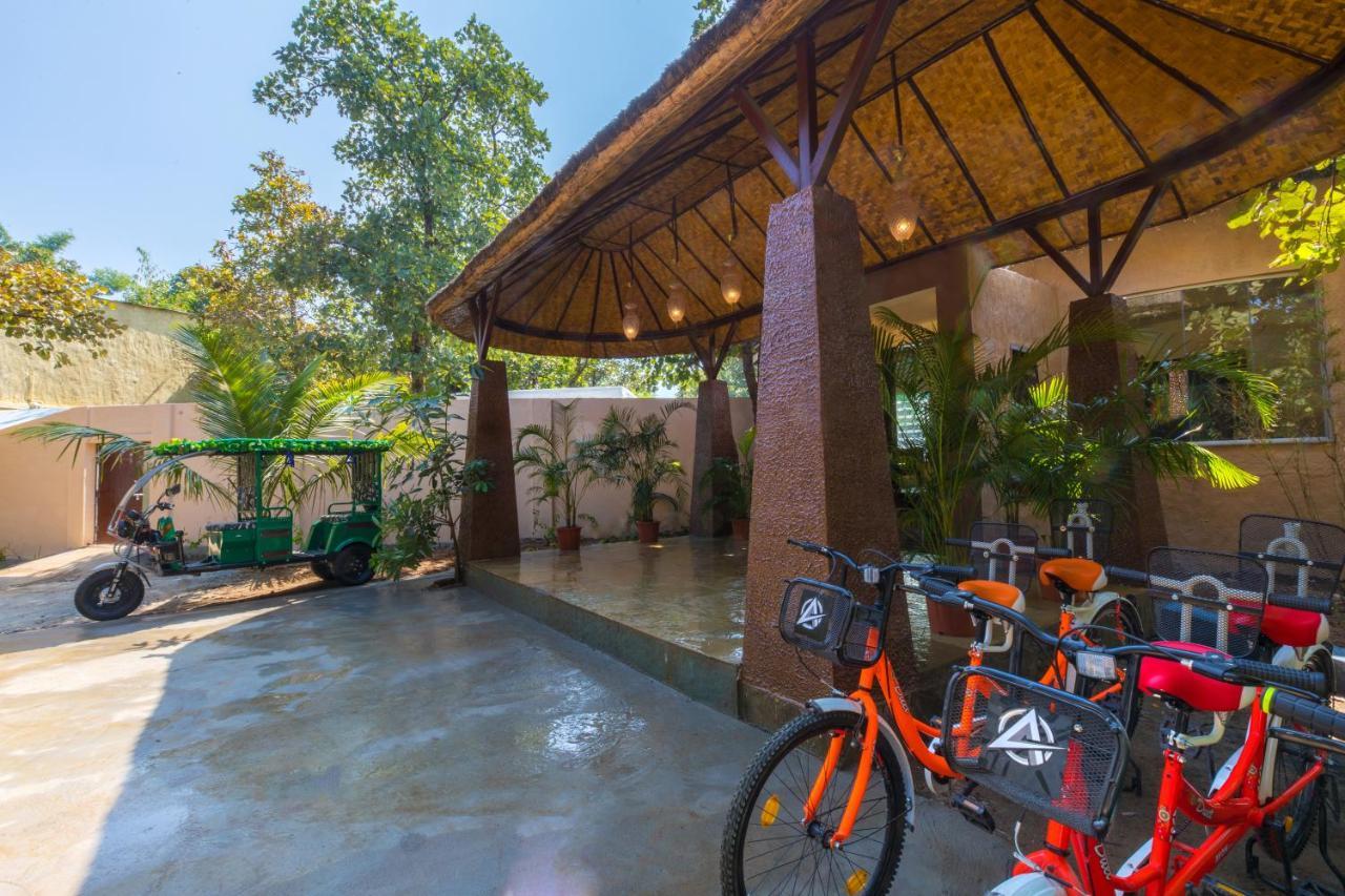 Sterling Padam Pench Hotel Khawāsa Exterior foto