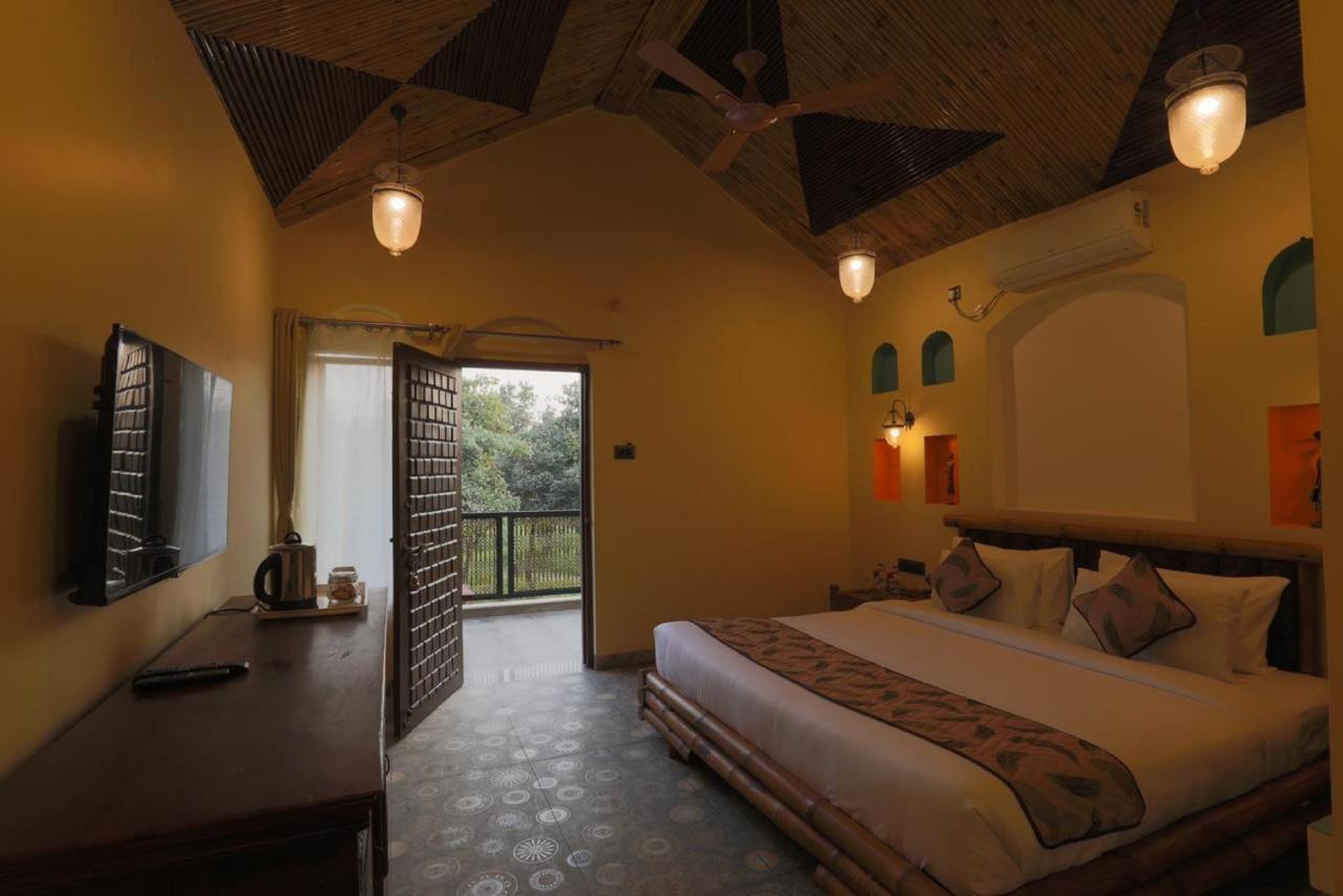 Sterling Padam Pench Hotel Khawāsa Exterior foto