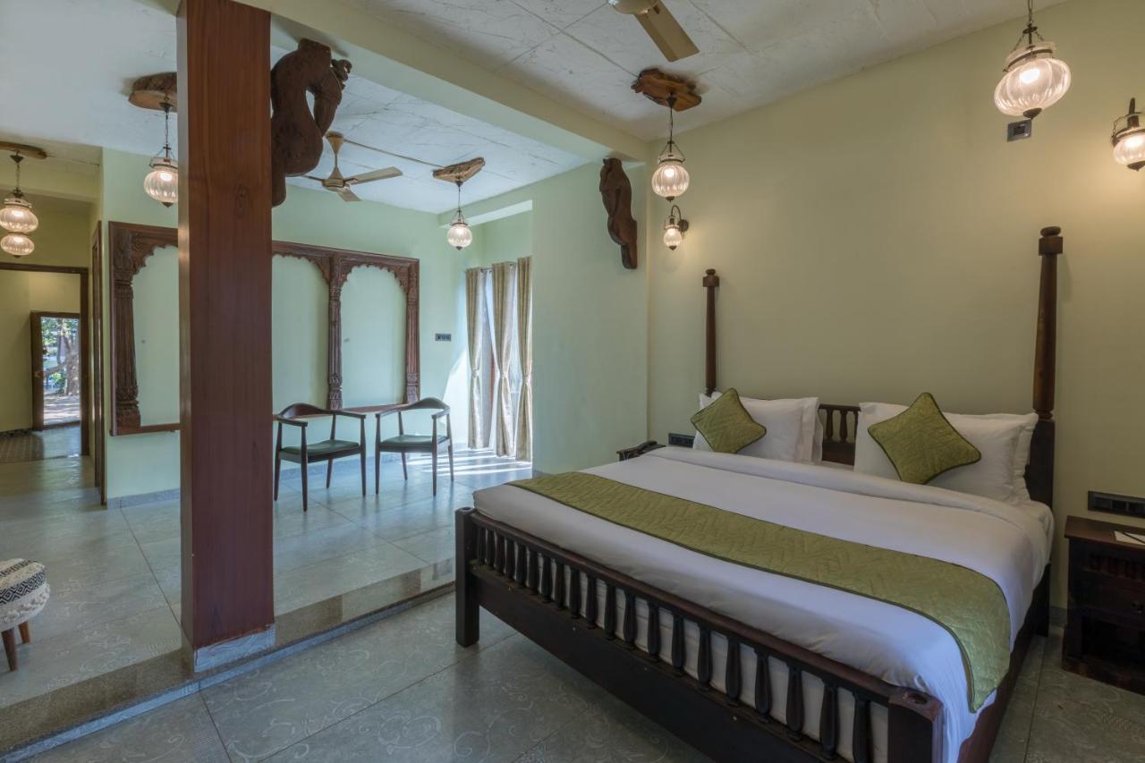 Sterling Padam Pench Hotel Khawāsa Exterior foto