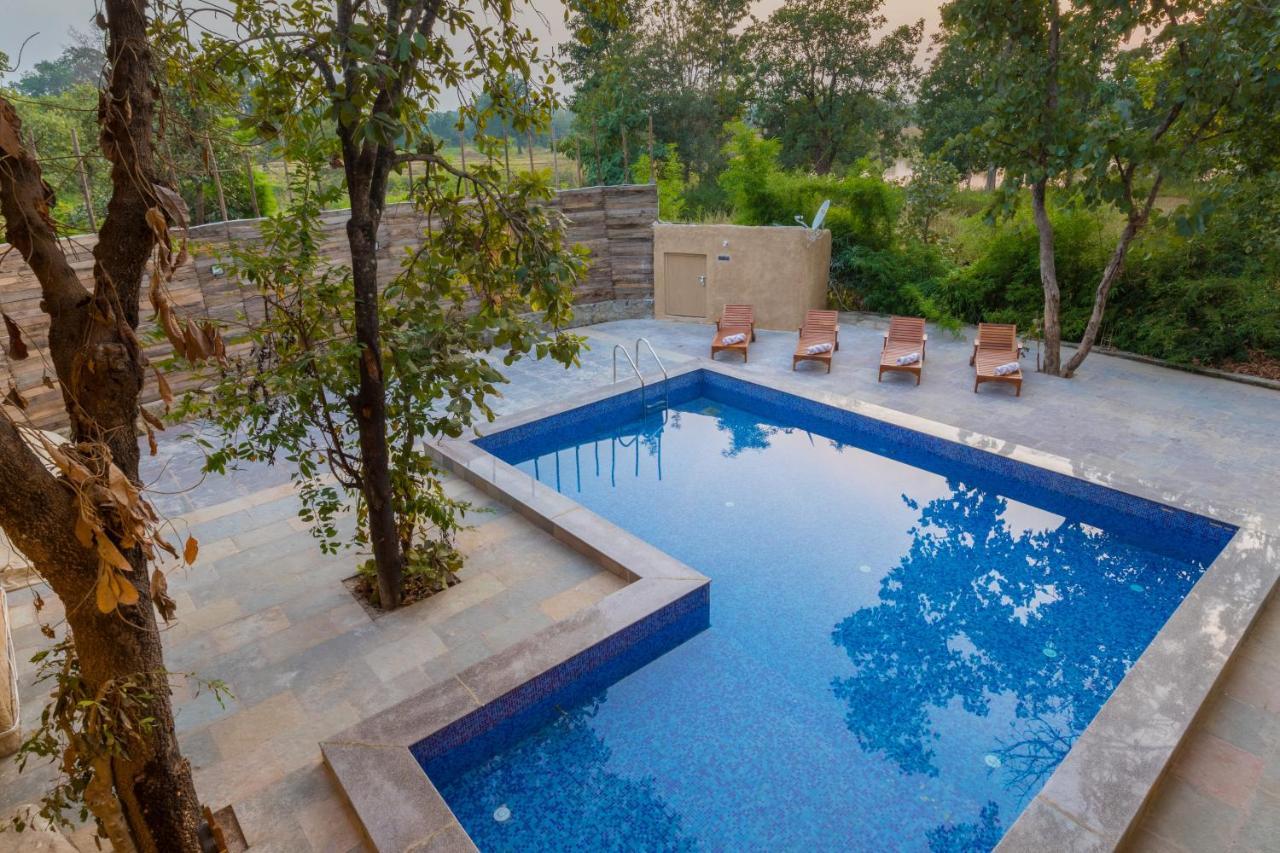 Sterling Padam Pench Hotel Khawāsa Exterior foto