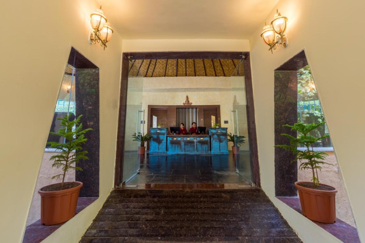 Sterling Padam Pench Hotel Khawāsa Exterior foto
